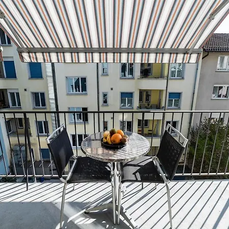 Executive 2 Bedroom Flat Near To The - D10 Цюрих