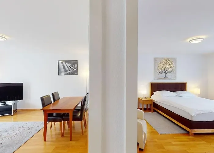 Appartement Executive 2 Bedroom Flat Near To The - D10 Zürich